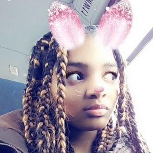 Meet your Posher, Nyla